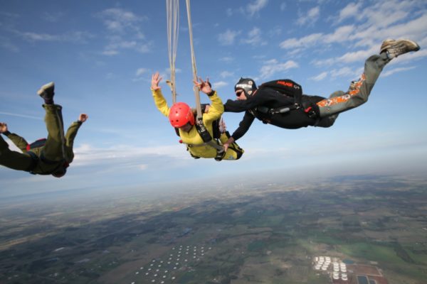 aff skydiving student deploys parachute